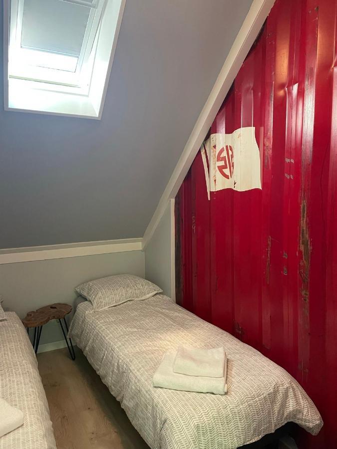 Tiny-House Van Zeecontainers Bij Het Bos Oranjewoud Exteriör bild